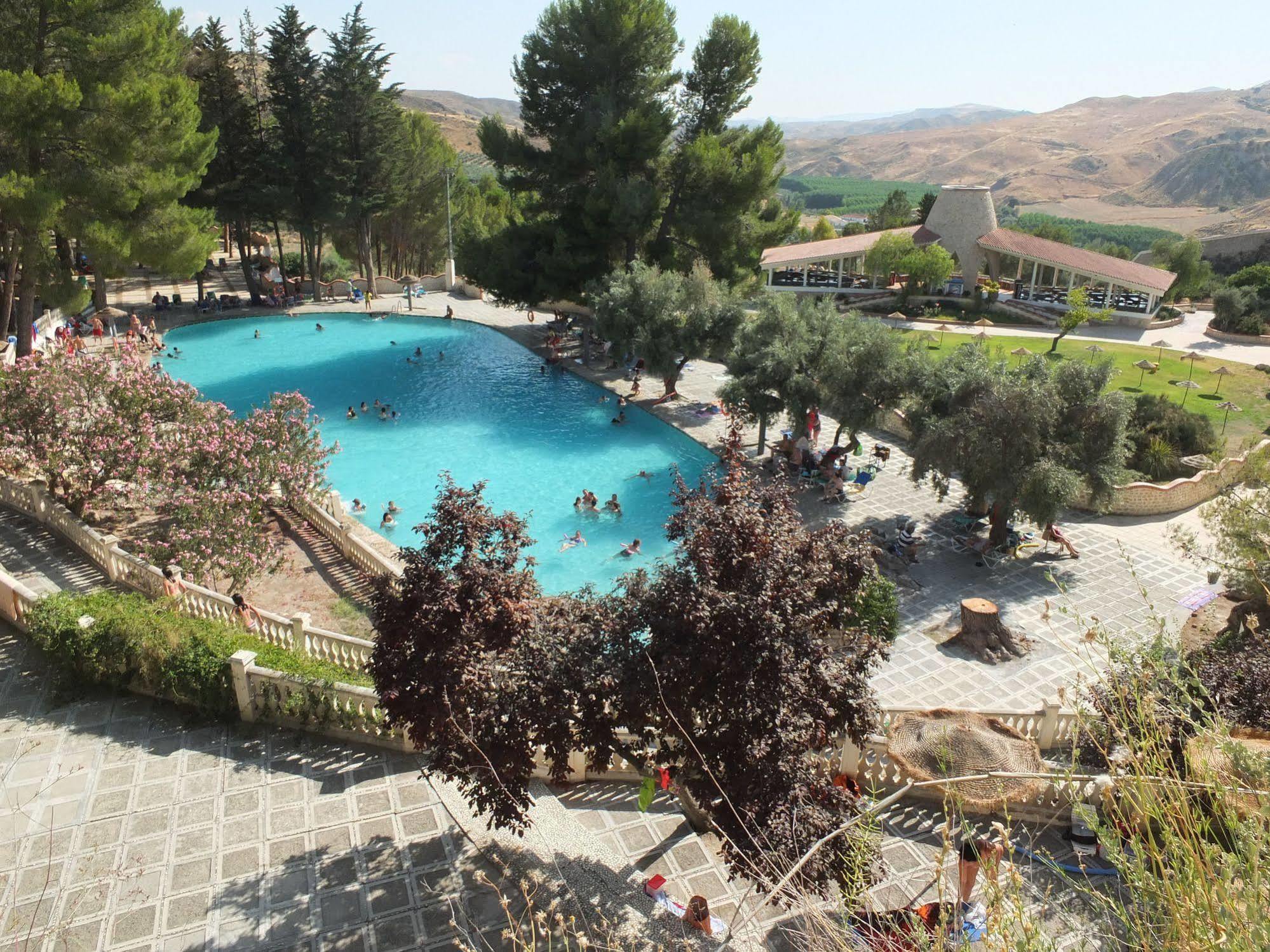 Balneario De Alicun De Las Torres ビジャヌエバ・デ・ラス・トーレス エクステリア 写真